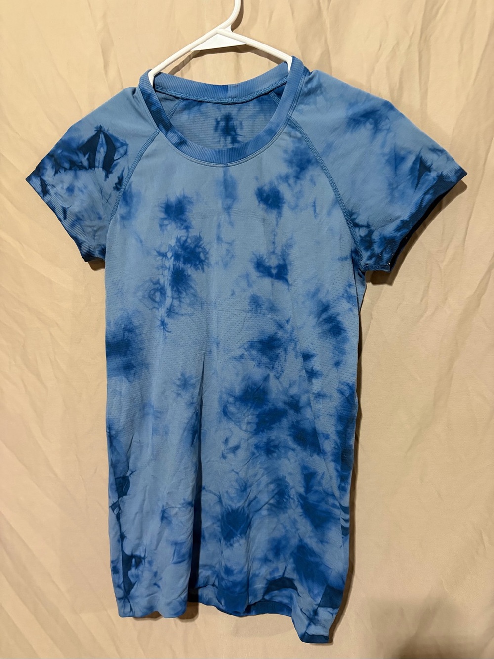 Lululemon swiftly T-shirt